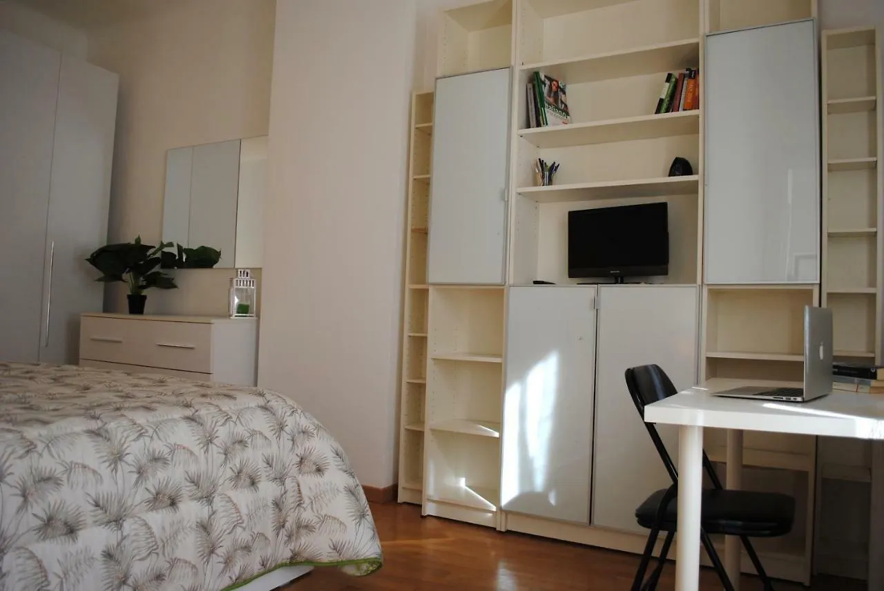 Apartment Bnbook- Milano/Famagosta Flat Italy