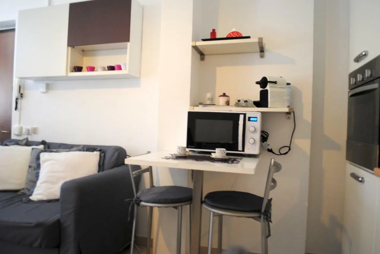 Bnbook- Milano/Famagosta Flat Apartment Milan