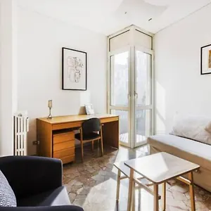 Porta Romana Comfortable Flat Con Balcone Appartamento